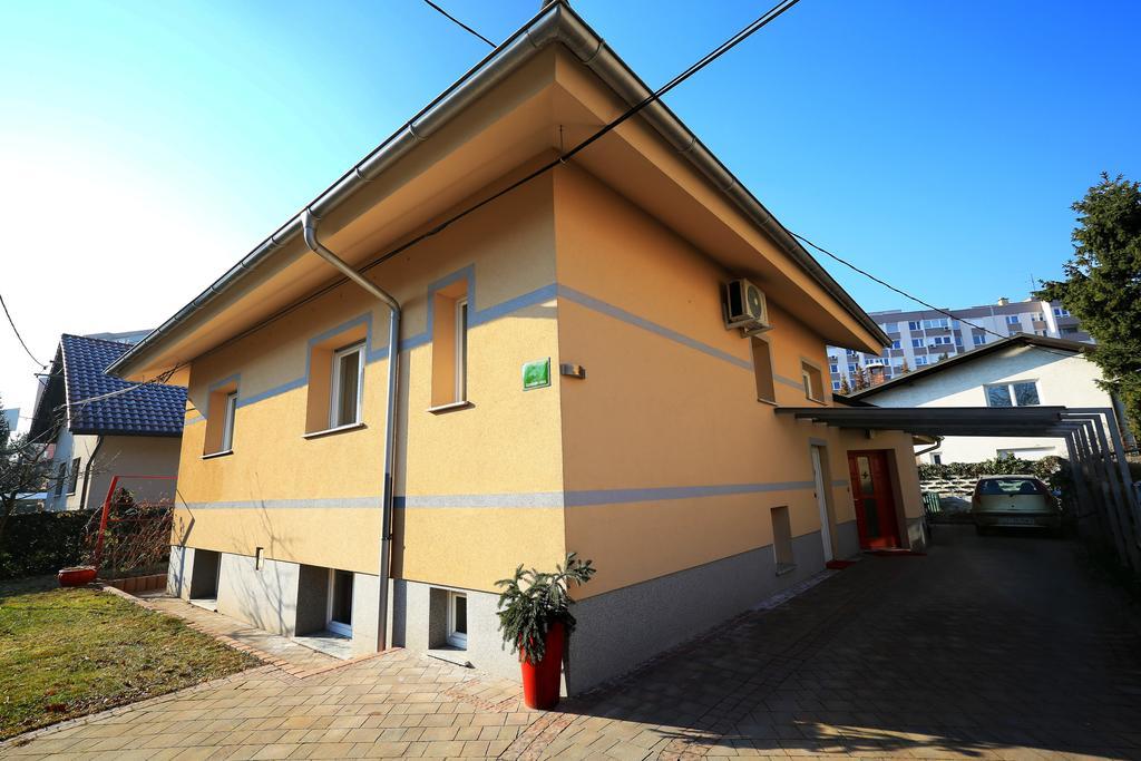 Apartment In Lublaň Exteriér fotografie